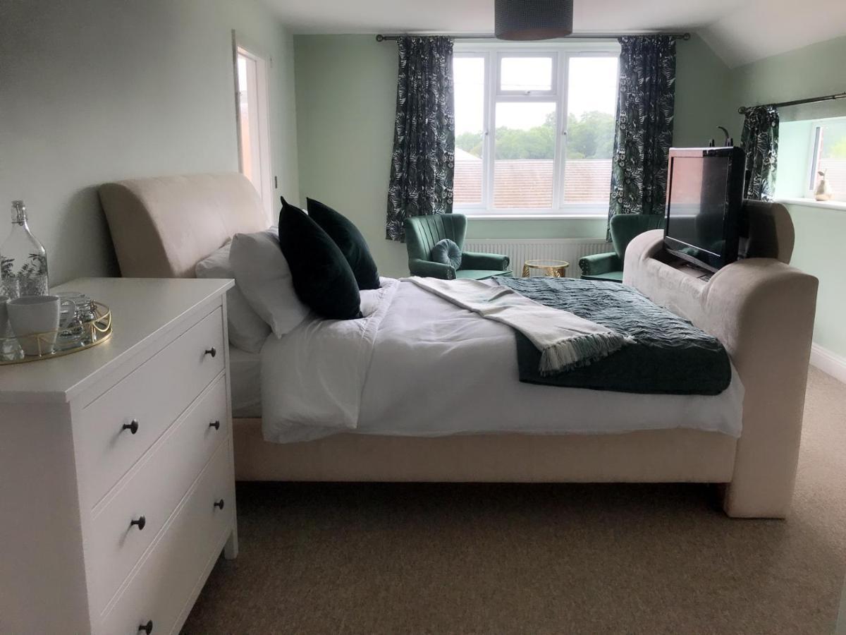 Redbrook Farm Bnb - Gateway To The New Forest Фордінґбрідж Екстер'єр фото